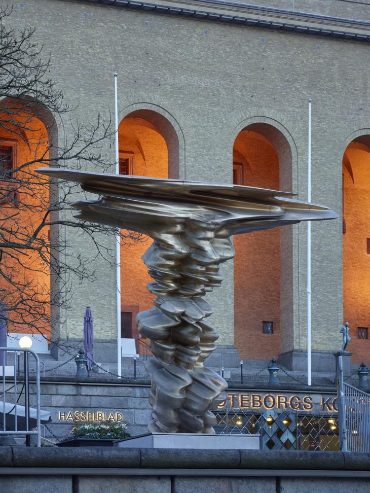 setwidth730-tony-cragg-must